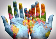 Ngược chiều đám đông