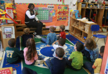 Chuyện ngoan chuyện hỗn