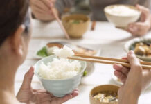 Ăn bao nhiêu bát cơm mỗi ngày là phù hợp?