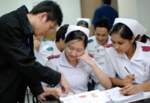 Lại một chuyện xoài xanh mắm ruốc