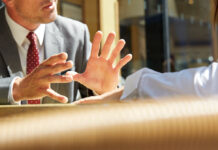 PHẢN BIỆN LÀ LÀM GÌ?