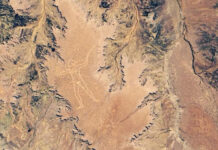 NASA công bố ảnh mới chụp hình khắc thổ dân bí ẩn ở Australia