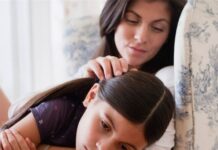 Mẹ đang nghe con nói đây!