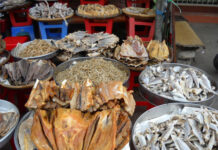 Mẹo chọn đồ ăn khô ngon