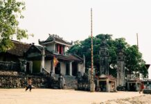 Sự tích đền Cờn