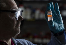 Dung môi mới giúp lọc hơn 98% hạt nhựa siêu nhỏ trong nước