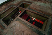 Quan tài được đúc bằng vàng hiếm có bí ẩn nhất thế gian, 10 năm vẫn chưa được mở!