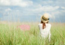 Sự tích hoa Cỏ may