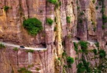 Độc đáo ngôi làng trên cao, nơi người dân tự tay đào 1,2km đường hầm xuyên núi để xuống dưới xuôi