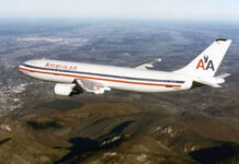 Máy bay bất ngờ rụng đuôi giữa không trung, 265 người tử nạn