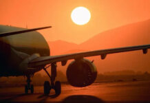 Nhiệt độ trong khoang máy bay có thể nóng đến mức nào?