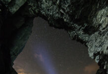 TẠI SAO HỌ KHÔNG YÊU THƯƠNG EM NHƯ EM LÀ?