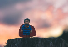 NGƯỜI HÙNG & LÃNH ĐẠO