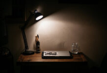 KHÔNG TUỔI NÀO LÀ MUỘN