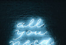 LOL – LAUGH OUT LOUD CỨ CƯỜI THẬT TO – RẤT CÓ LỢI