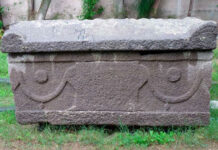 Bí ẩn quan tài “ăn thịt” ở Thổ Nhĩ Kỳ biến cơ thể thành bộ xương trong 40 ngày