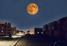 Thành phố cô đơn ở Trung Quốc với bốn bề là vùng đất hoang vu và bí hiểm nhất hành tinh