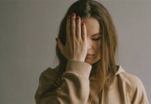 Dấu hiệu thao túng tâm lý và cách bảo vệ bản thân