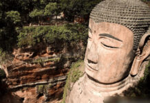 Bí ẩn “nước mắt Đức Phật” của tượng Phật khổng lồ Leshan: Hiện tượng khoa học hay truyền thuyết?