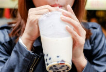 Bệnh nguy hiểm từ thói quen uống một ly trà sữa mỗi ngày