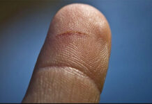 Khoa học chứng minh phong bì là loại giấy dễ khiến chúng ta tổn thương nhất