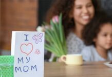 Những việc làm thú vị cùng mẹ giúp bạn thể hiện tình yêu mẹ sâu sắc