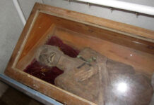 Bí ẩn xác chết 300 năm không phân huỷ