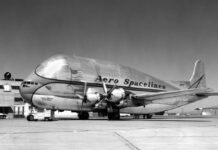 Bà tổ của dòng máy bay “mang bầu” độc đáo nhất trên thế giới