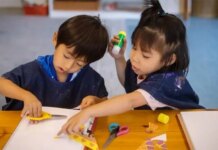 Những hoạt động giúp trẻ học tư duy phản biện