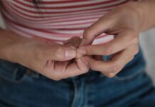 Những Dấu Hiệu Rối Loạn Lo âu Xã Hội Dễ Bị Hiểu Nhầm Là Sự Nhút Nhát