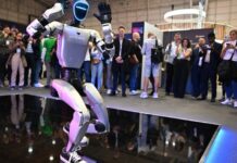 Trung Quốc siết chặt quản lý ngành robot hình nhân trước nguy cơ “bong bóng” đầu tư và sao chép công nghệ