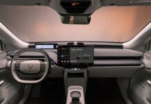Volvo EX60 ra mắt: Xe điện tích hợp google gemini đầu tiên thế giới vận hành 810 km một lần sạc