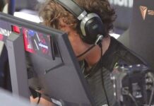 Giải mã thói quen kỳ lạ của game thủ chuyên nghiệp: Tại sao họ lại “dí mắt” vào màn hình khi thi đấu?